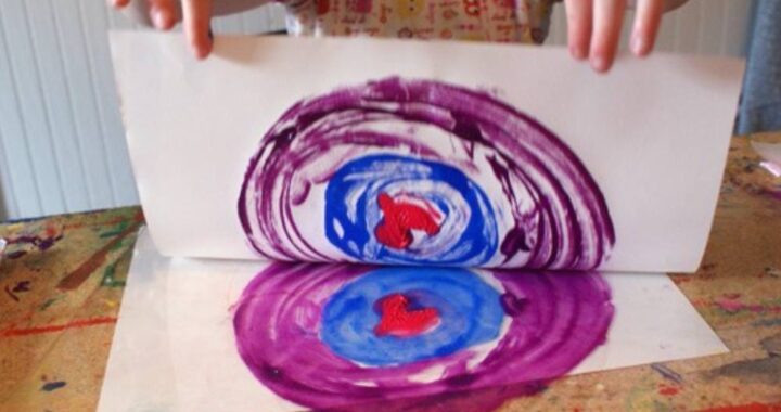 Make Kandinsky inspired monoprints with Moon & Hare Studio