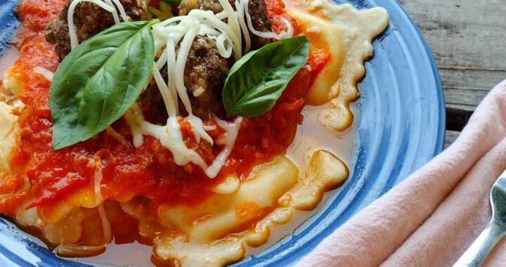 Marinara Sauce Recipe - Moon & Hare Studio