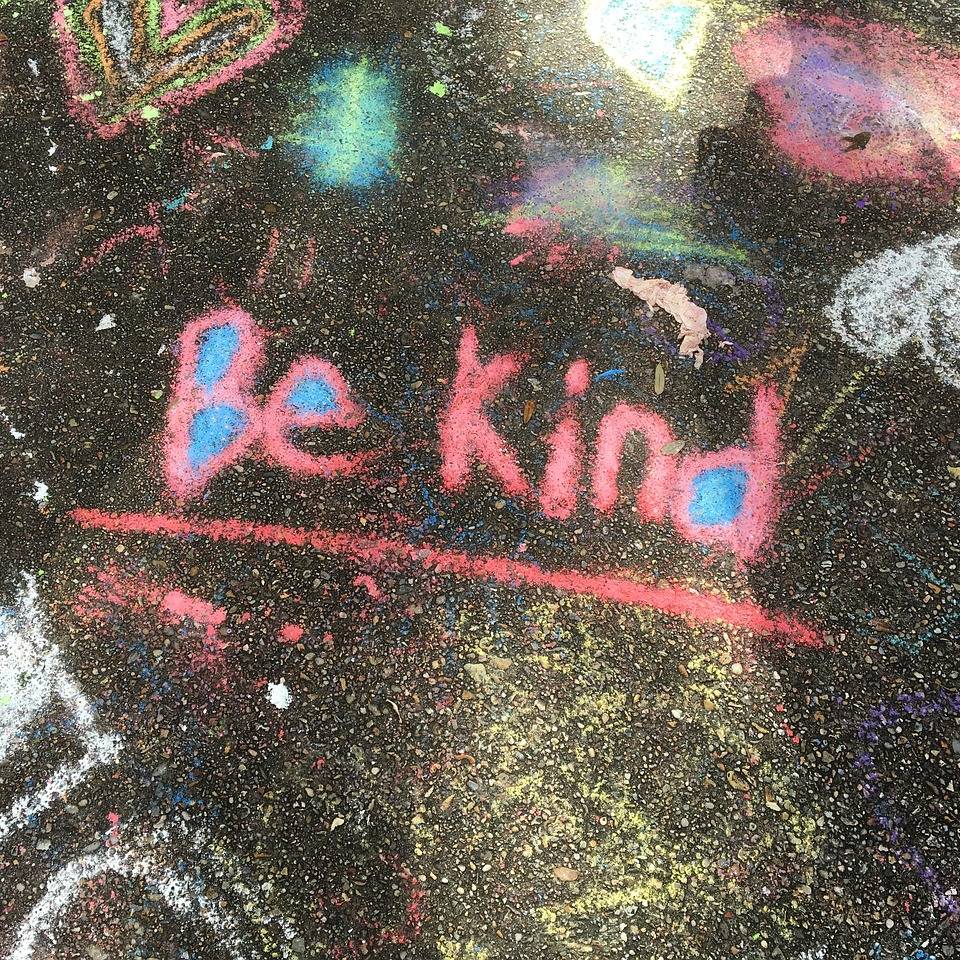 25 random acts of kindness that don't cost money - from Moon and Hare Studio